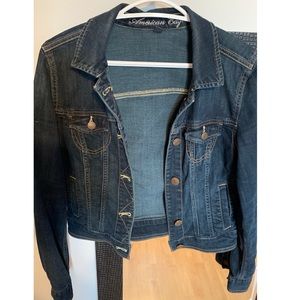 AE : Dark-wash Denim Jacket